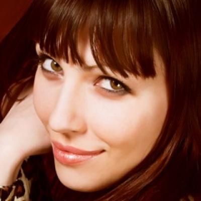 Practic: Machiajul minimal iluminator