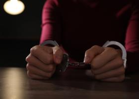 O fostă concurentă de la Insula Iubirii a ajuns după gratii! Ce a făcut înainte să apară la TV