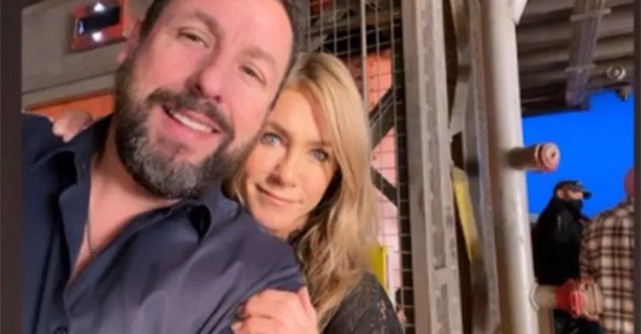 Adam Sandler a oferit un moment inedit la Premiile Oscar: Ținuta sa casual a stârnit un val de reacții și glume: Nu-mi pasă...