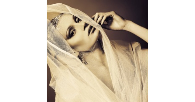 Asa arata rochia de mireasa de 50.000 RON