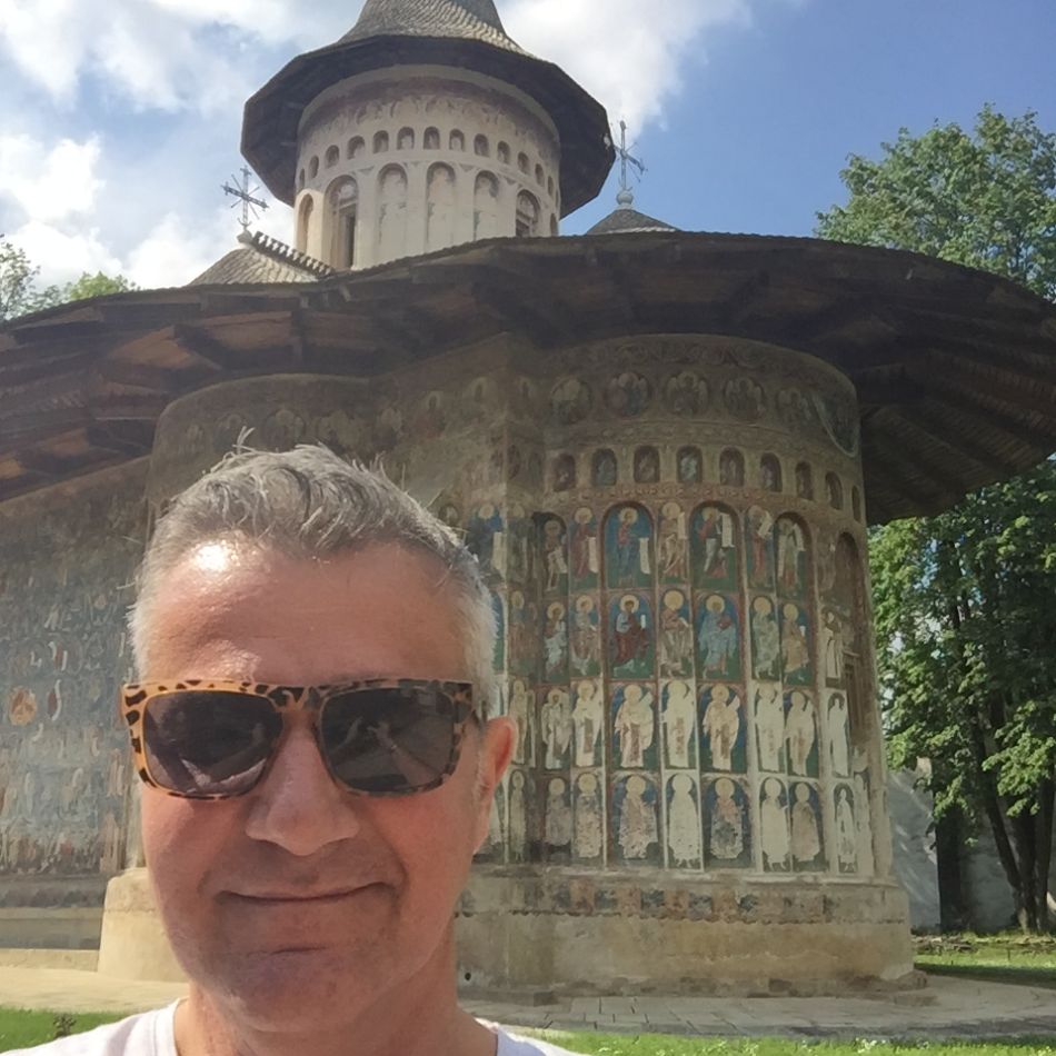 Dan Bittman, un tată responsabil! Ce i-a învățat artistul pe cei 3 băieți ai săi?