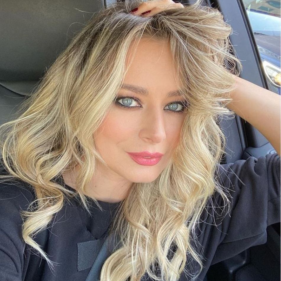 Laura Cosoi, despre concediul de maternitate: Eu cred că acest concediu de doi ani este un pericol...