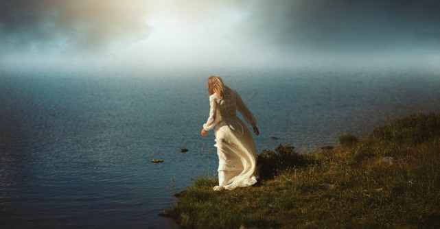 8 Lucruri pe care Universul vrea să le știi când treci printr-o perioadă întunecată