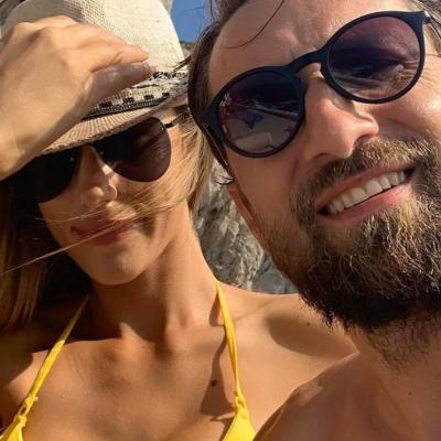 Cum a fost cerută în căsătorie Gabriela Prisăcariu? Iubita lui Dani Oțil a postat momentul emoționant pe Instagram
