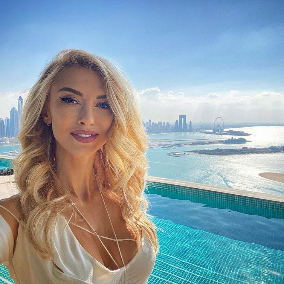 Andreea Bălan, între rolul de iubită și mamă. Cum e împarte artista în viața ei sentimentală?