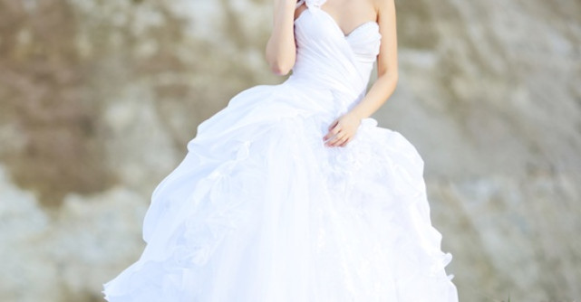 Rochia de mireasa potrivita siluetei tale