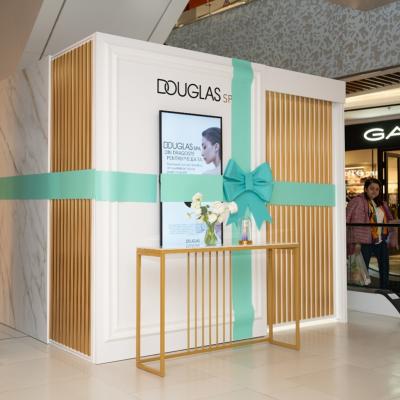Frumusețea, celebrată în magazinele DOUGLAS printr-un concept unic de îngrijire premium, CABINA SPA. 