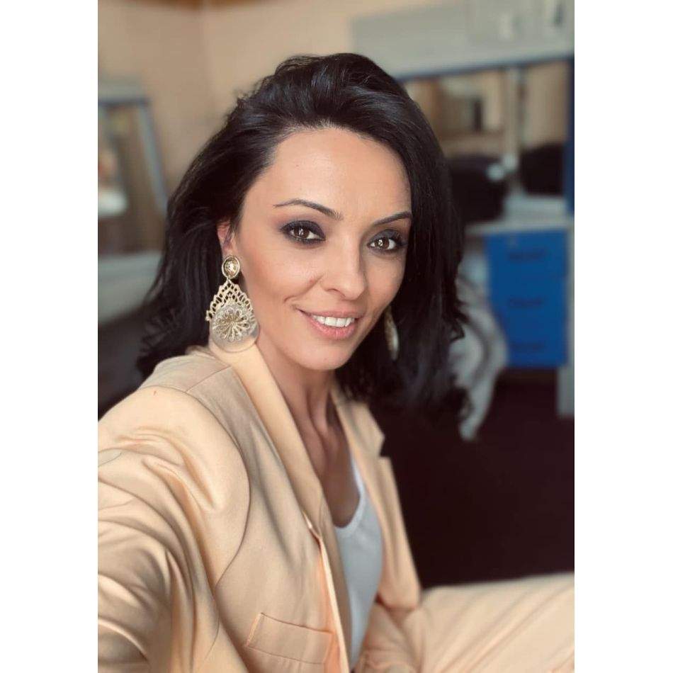 Cosmina Păsărin, motivul pentru care este în continuare singură. Vedeta nu se grăbește să facă pasul cel mare 