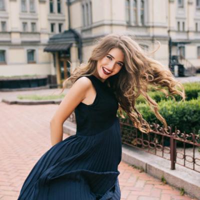 5 trucuri vestimentare care te fac instantaneu mai atragatoare. Tu le aplici? 