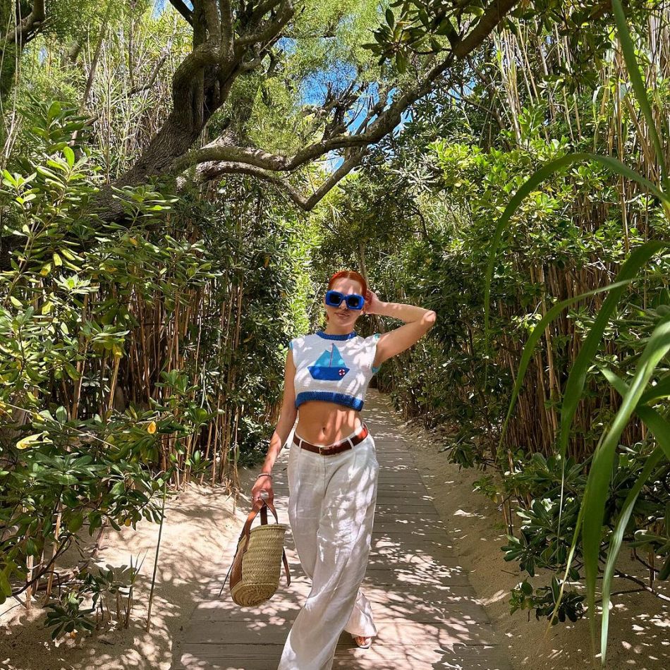 Lidia Buble, fenomene paranormale la un hotel! Ce a pățit artista în camera bântuită