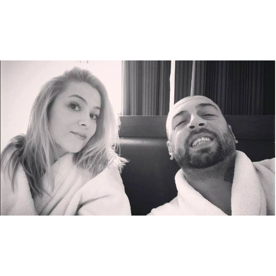 CRBL s-a mutat în România. Ce planuri are artistul pentru viitorul apropiat? Bagajele încă îi dau de furcă!