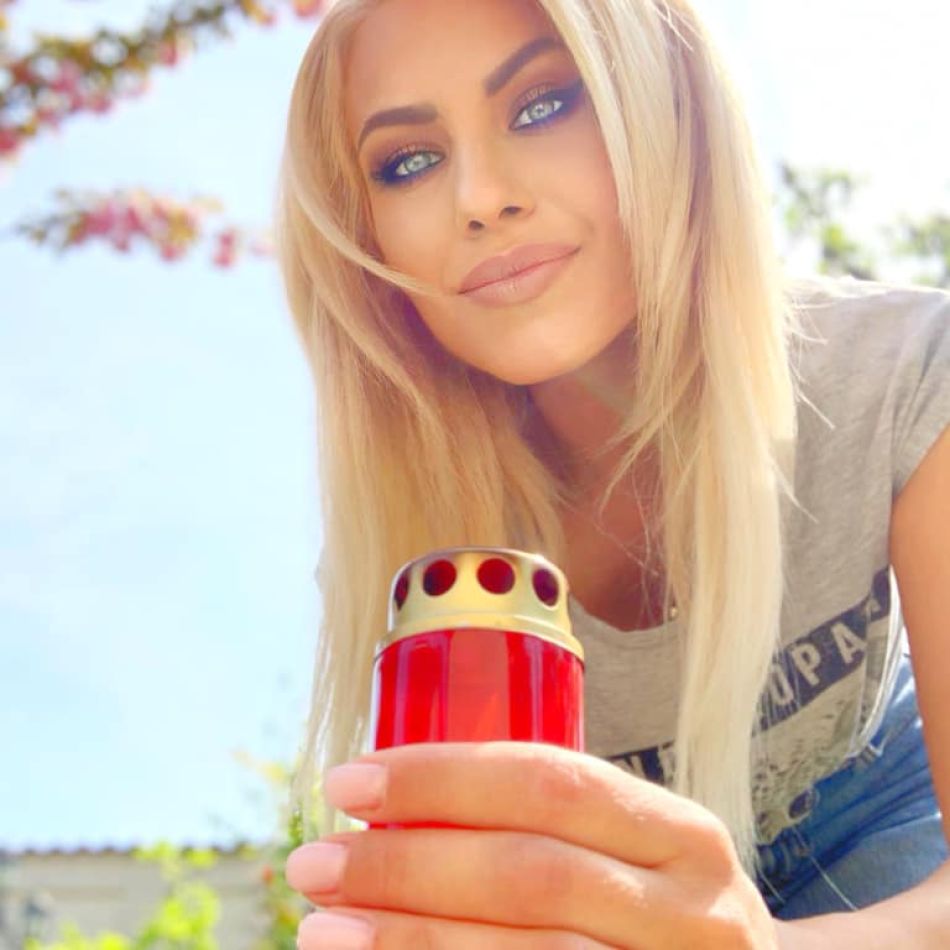 Amna iubește din nou, la 5 ani de la divorț. Cine este bărbatul care îi încălzește inima: Energiile sunt de toate felurile...