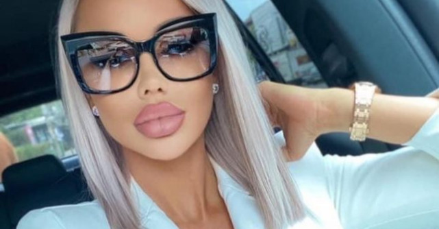 Bianca Drăgușanu își extinde afacerea peste hotare! Diva este gata să dea lovitura de grație cu articolele sale vestimentare