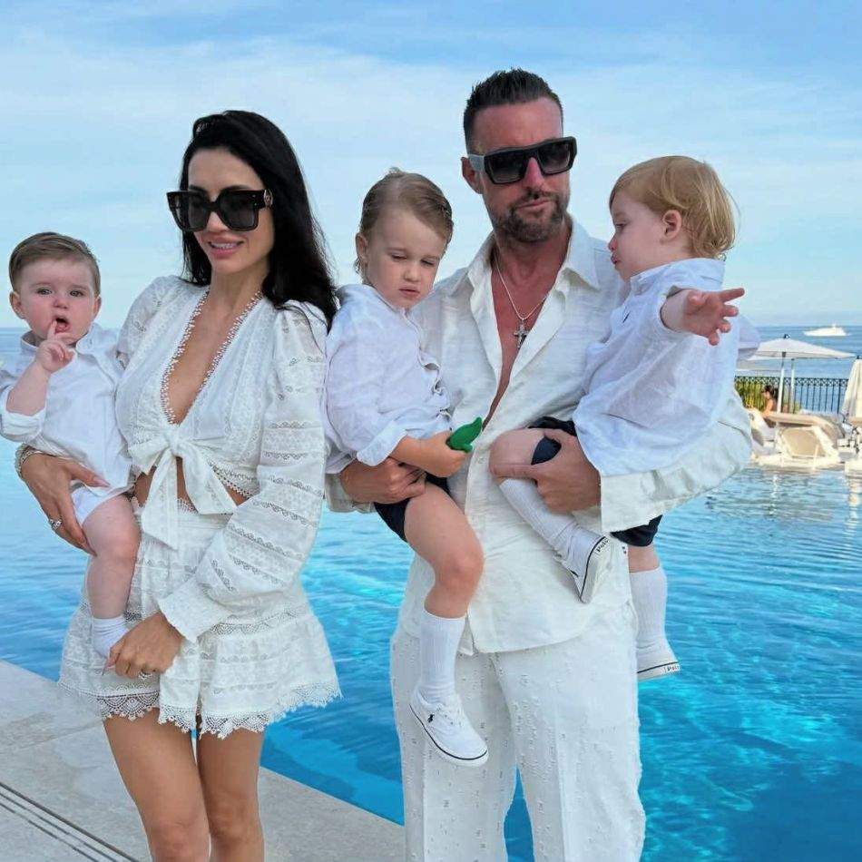 Momente dramatice pentru Andreea Sasu! Vedeta este internată din nou de urgență. Mesajele sfâșietoare ale lui Philipp Plein