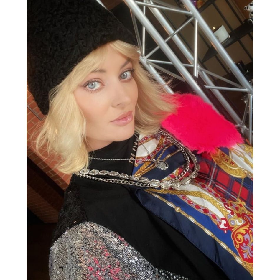 De ce poartă Delia haine largi? Răspunsul artistei te va pune pe gânduri!