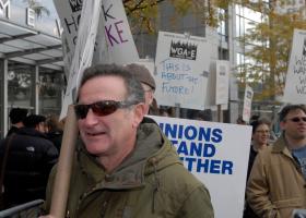 Robin Williams (1951-2014) ar fi împlinit astăzi 74 de ani: O lumină care a ars intens, o inimă care a iubit profund