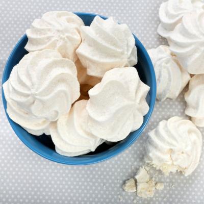 Video: Cum sa faci bezele cu doua ingrediente? Sunt gata in DOUA MINUTE