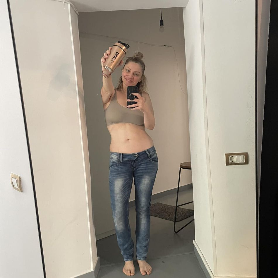 Fetița Cristinei Cioran a împlinit 2 ani! Actrița și tatăl micuței, Alex Dobrescu, s-au pozat împreună