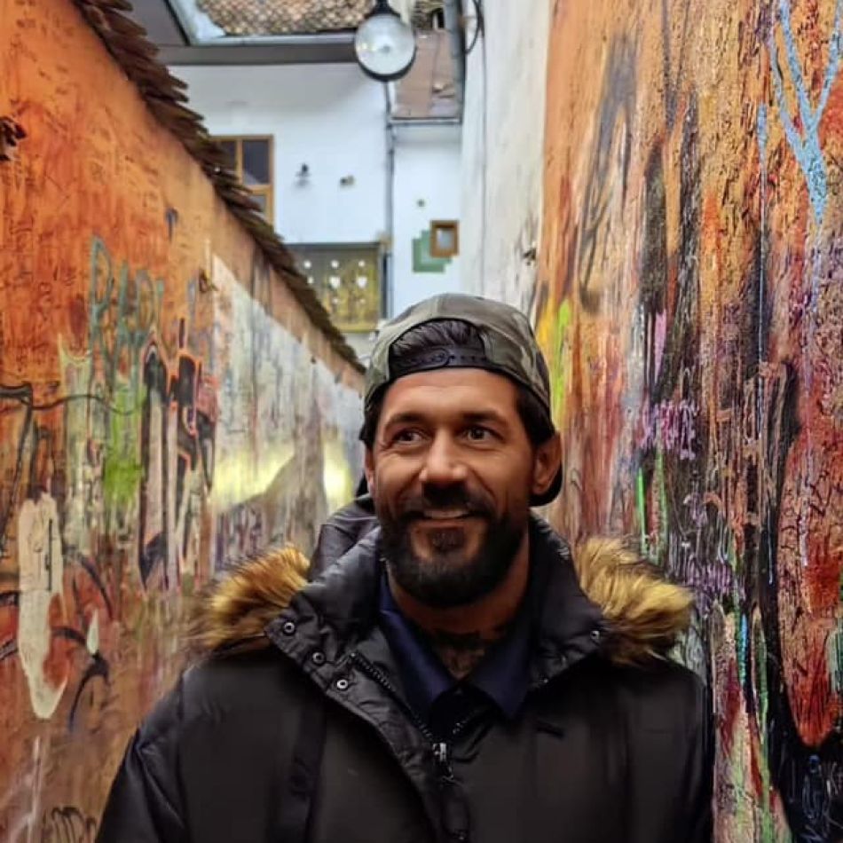 Imagini INTRIGANTE  la Insula Iubirii! Cornel dezvăluie ce obiect i-a scăpat din buzunar soțului Cristinei