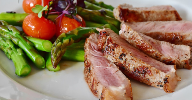 3 rețete de friptură pe care trebuie neapărat să le încerci