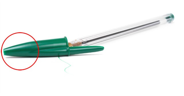 Te-ai intrebat vreodata de ce capacul pixului are un mic orificiu?