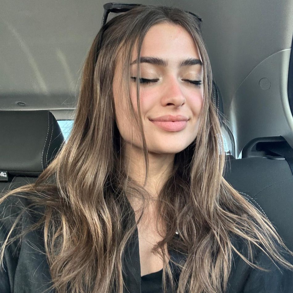Iuliana Beregoi a dat BAC-ul și se pregătește de facultate în străinătate! Ce va studia artista?