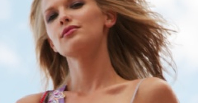 Maria Lucia Hohan: colectia primavara-vara 2011