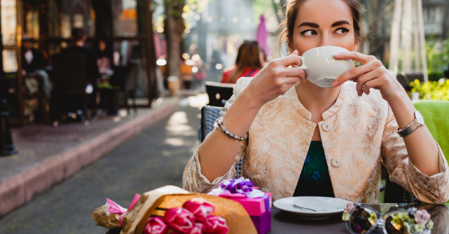 Feminintate. Bucurie. Renastere.  Care este cuvantul tau pentru primavara?