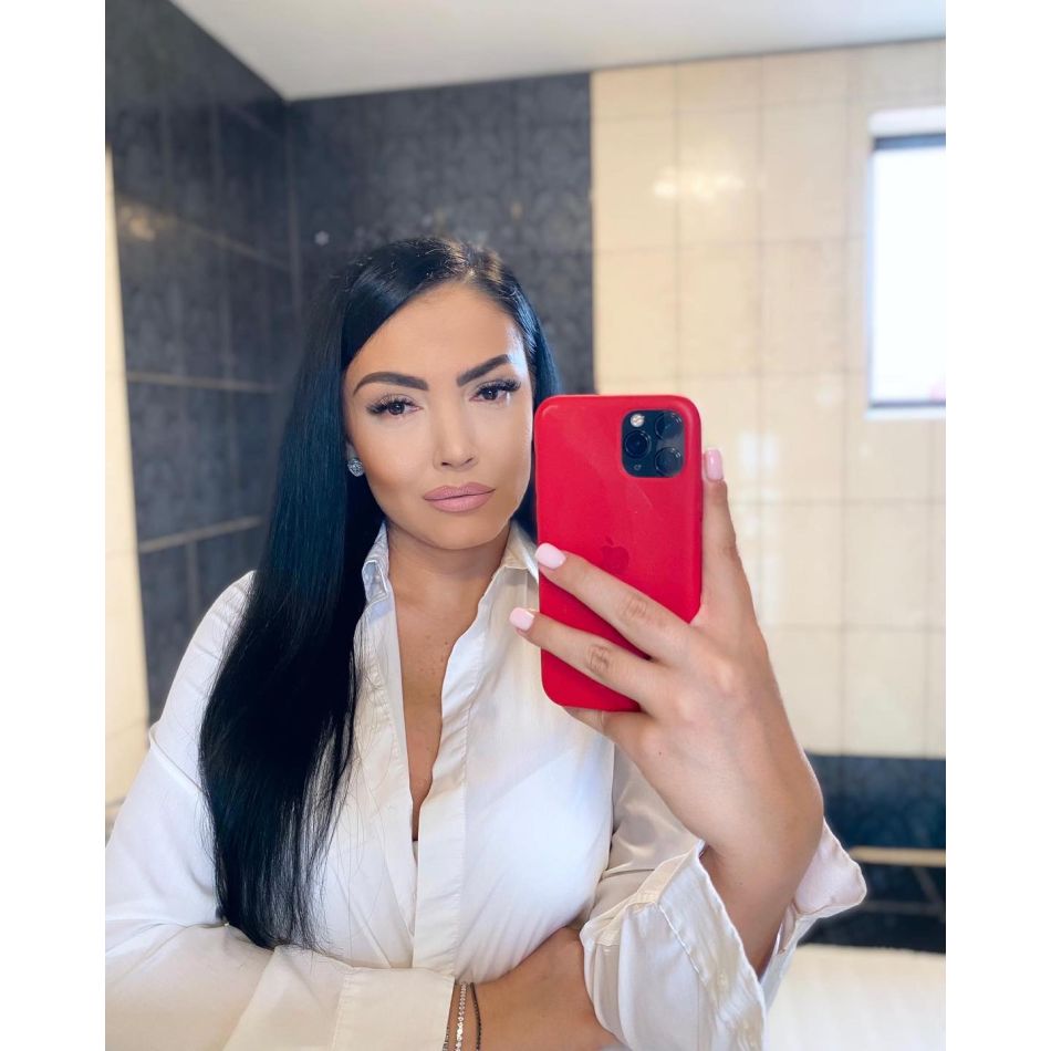 Andreea Mantea nu găsește tratament la problemele sale de sănătate. Vedeta nu știe încotro să se îndrepte