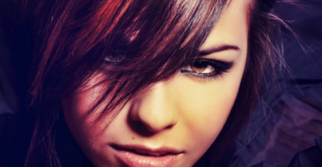 Smart shopping: Ce haine ti se potrivesc in functie de nuanta pielii?