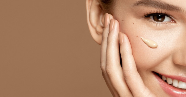 CC Cream sau BB Cream pentru vară? Alege produsul care îți păstrează tenul proaspăt chiar și în zilele caniculare