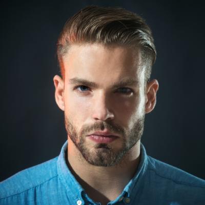 Din cauza ta, singura femeie pe care am iubit-o și care m-a umilit, m-am răzbunat pe toate femeile din viața mea