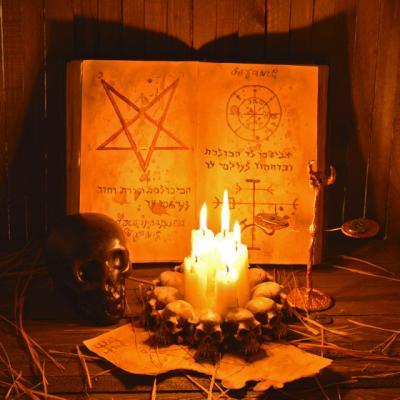 Cartea pierduta a vrajitoarelor