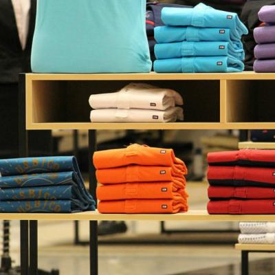 Cum a apărut tricoul polo: istoria unui tipar-simbol