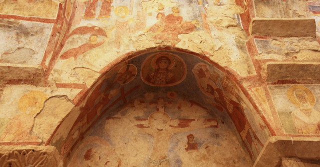 Descoperă istoria lui Moș Crăciun printr-o vacanță de iarnă în Antalya