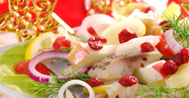 3 Salate DIETETICE care scad COLESTEROLUL de Sarbatori