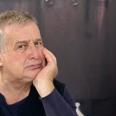 Incendiu suspect la casa lui Mircea Dinescu: Întâi mi-au dat foc la vie, acum și la casă. Cine a vrut să îi facă rău 