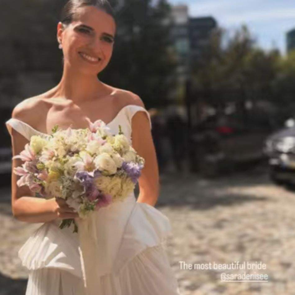 Sara, fiica Adinei Buzatu, s-a căsătorit! Primele imagini în rochie de mireasă. Tânăra și Luca au spus Da