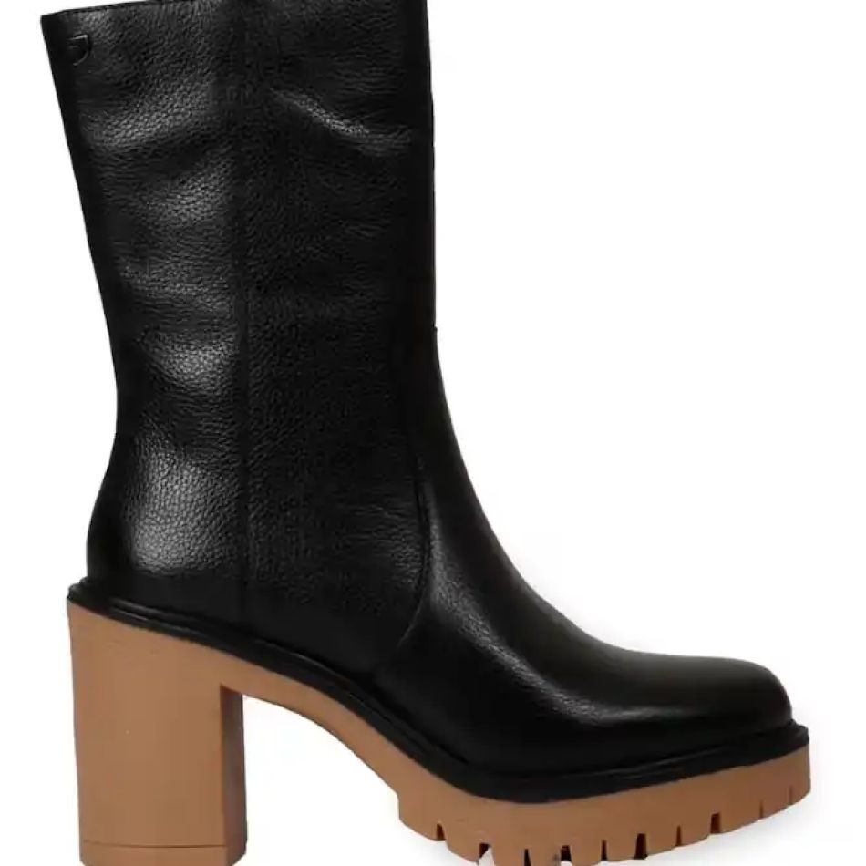 Vedetele sezonului rece: Cizmele lungi de damă