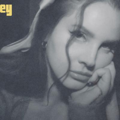 Lana Del Rey lansează cel de-al nouălea album - 'Did you know that there’s a tunnel under Ocean Blvd'