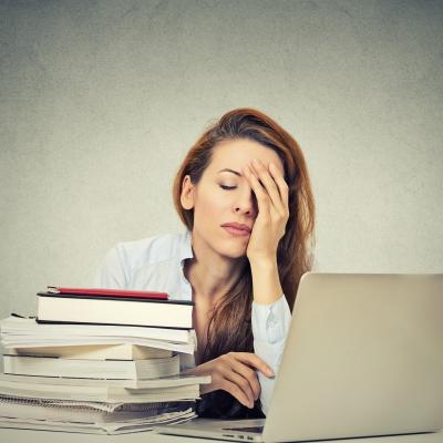 10 motive surprinzătoare pentru care ne simțim obosite