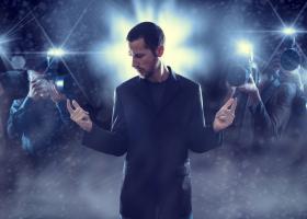 Iubind-l pe Buricul Pămantului: Iubirea histrionică