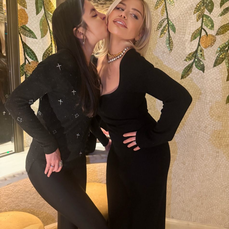 Loredana Groza, din nou în centrul atenției. Fotografiile publicate la primele ore ale dimineții au stârnit mii de reacții