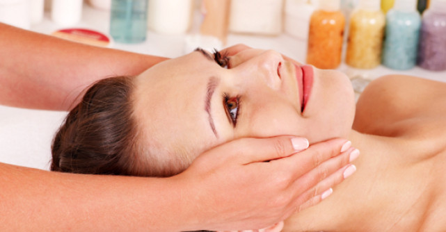 4 motive pentru care trebuie sa ai propriul tau estetician