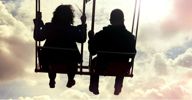 3 intrebari pe care sa ti le pui inainte de a intra intr-o relatie