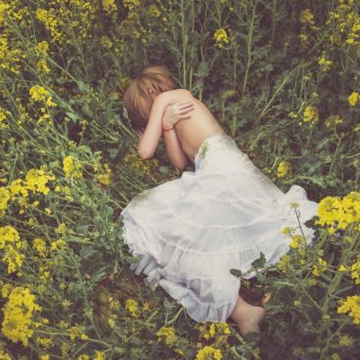 Nu-ti mai pune intrebari la care nu ai raspunsuri. Accepta ca s-a terminat si mergi mai departe