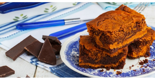 Prajitura negresa din DOUA INGREDIENTE. Este gata in CINCI MINUTE