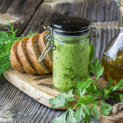 Patrunjelul in sanatate: Costa un leu si este bun la toate