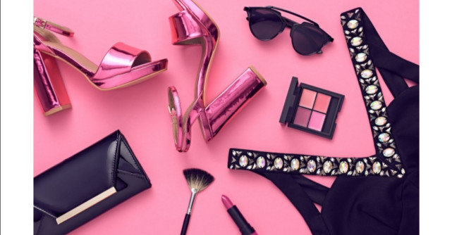 Vrei să obții un look glam de invidiat? Iată ce trebuie să faci!