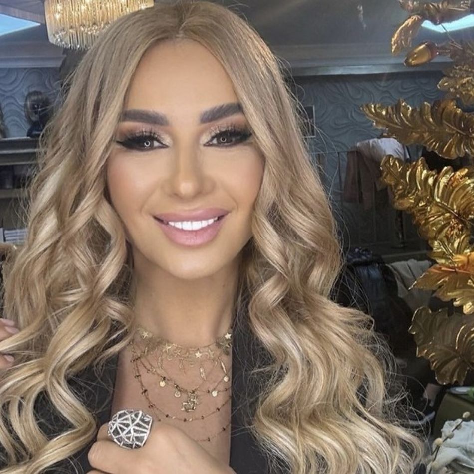 Rebecca Dumitrescu nu îl iartă pe Reghecampf! Mesajul dur al tinerei: Cel mai mare dușman al tău...